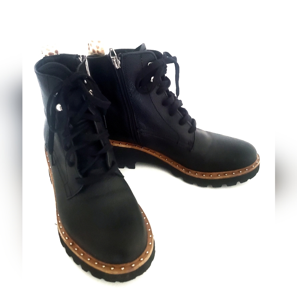 Dolce Vita Black Leather Hinto Ankle Boots - Picture 2 of 6